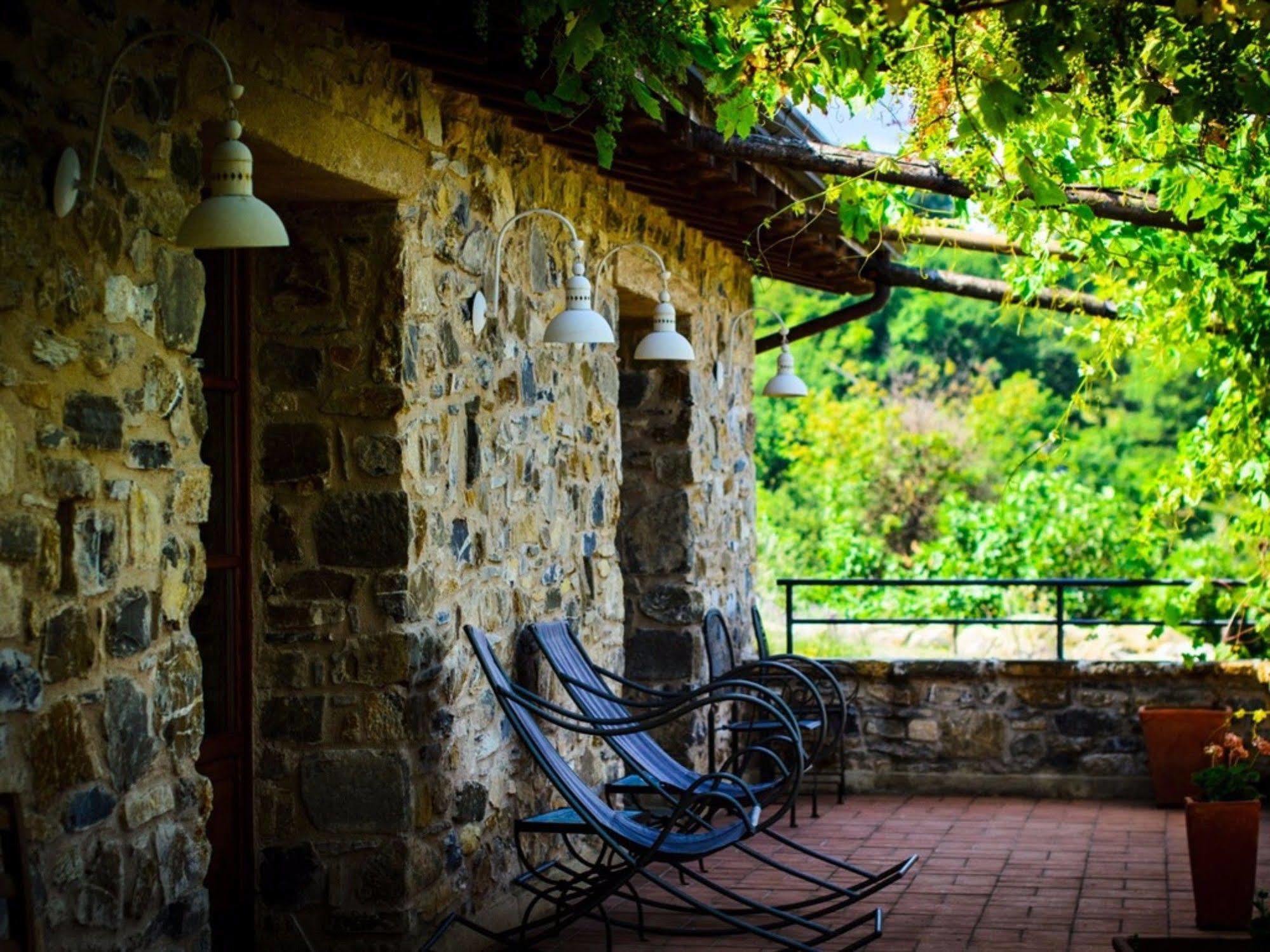 Hotel Podere Conti Filattiera Exterior foto